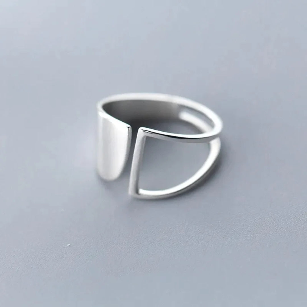 Vintage Simplicity Silver Ring