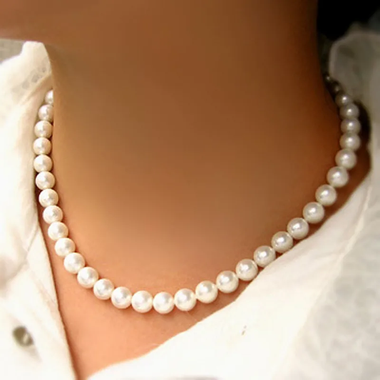 Vintage Timeless Pearls Necklace