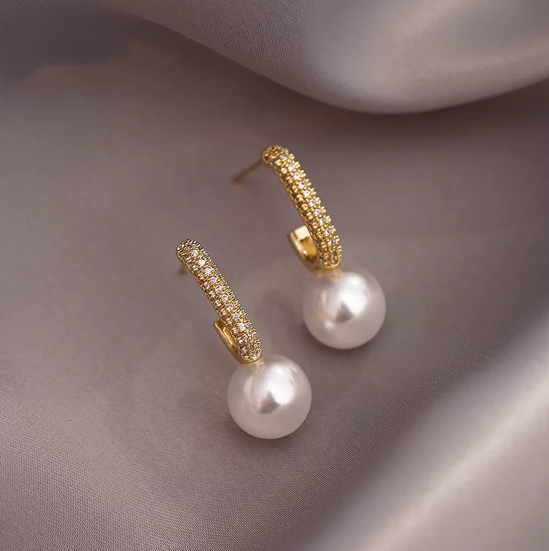 Elegant Bright Golden Pearl Earrings