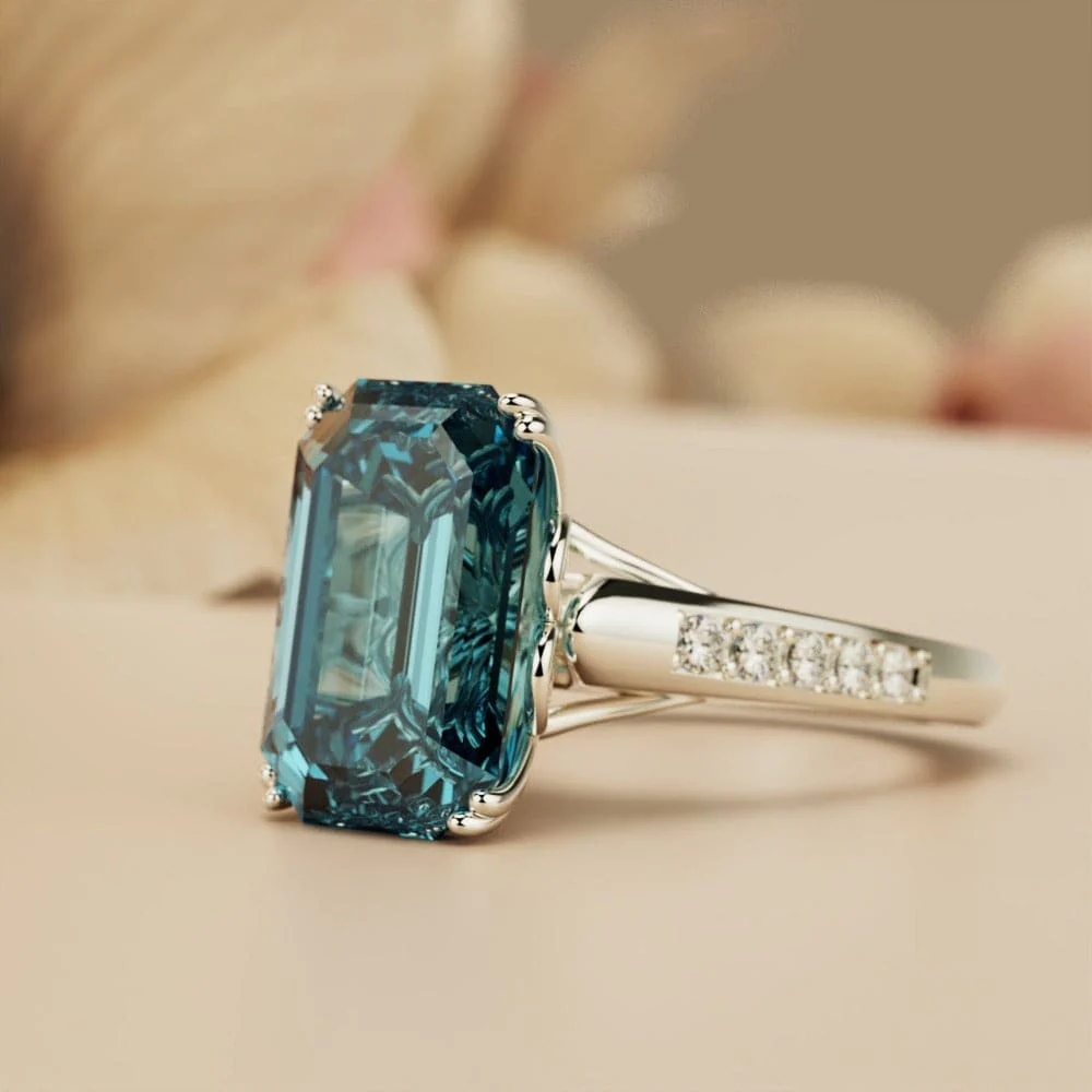 Vintage Blue Crystal Zirconia Ring