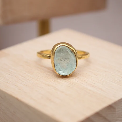 Vintage Natural Stone Gold Ring