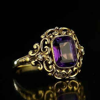 Vintage Inlaid Purple Zirconia Gold Ring