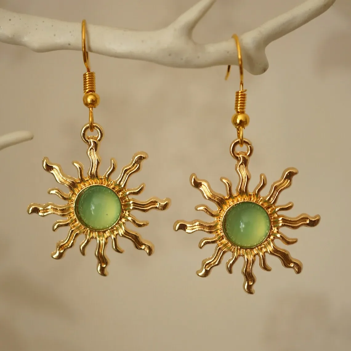 Vintage Gold Green Sun Earrings