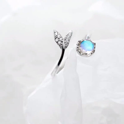 Dolphin Tail Adjustable Ring in Silver and Blue Zirconia